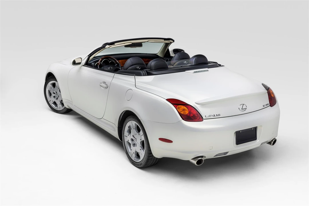2004 Lexus SC430 - Image 21 of 31