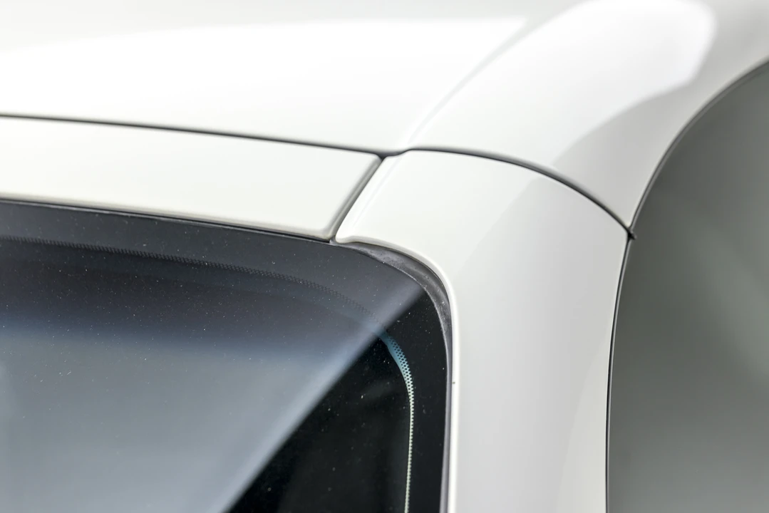 2004 Lexus SC430 - Image 29 of 31