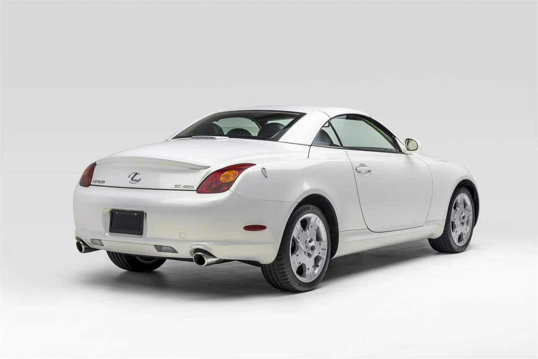 2004 Lexus SC430 - Image 17 of 31