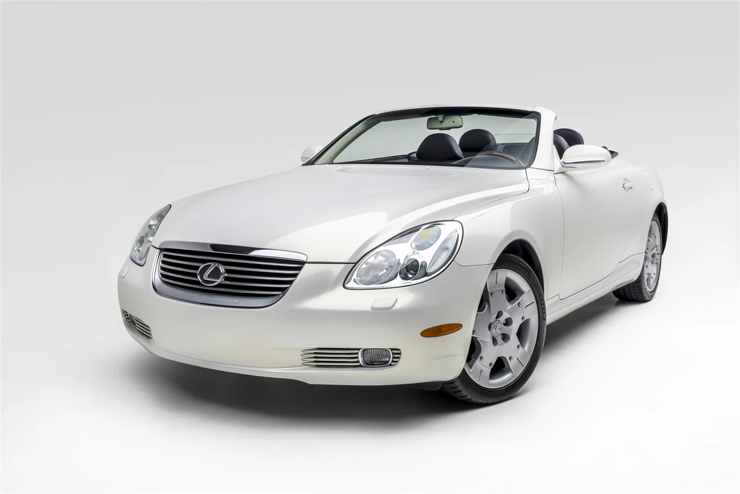 2004 Lexus SC430 - Image 4 of 31