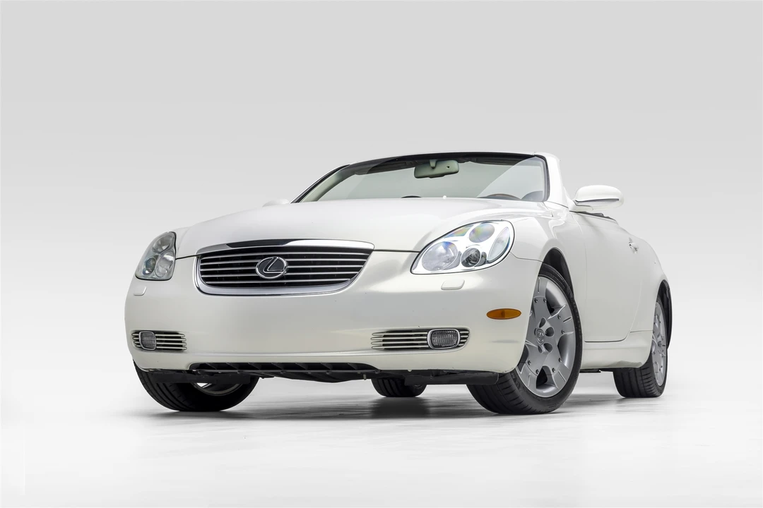 2004 Lexus SC430 - Image 3 of 31