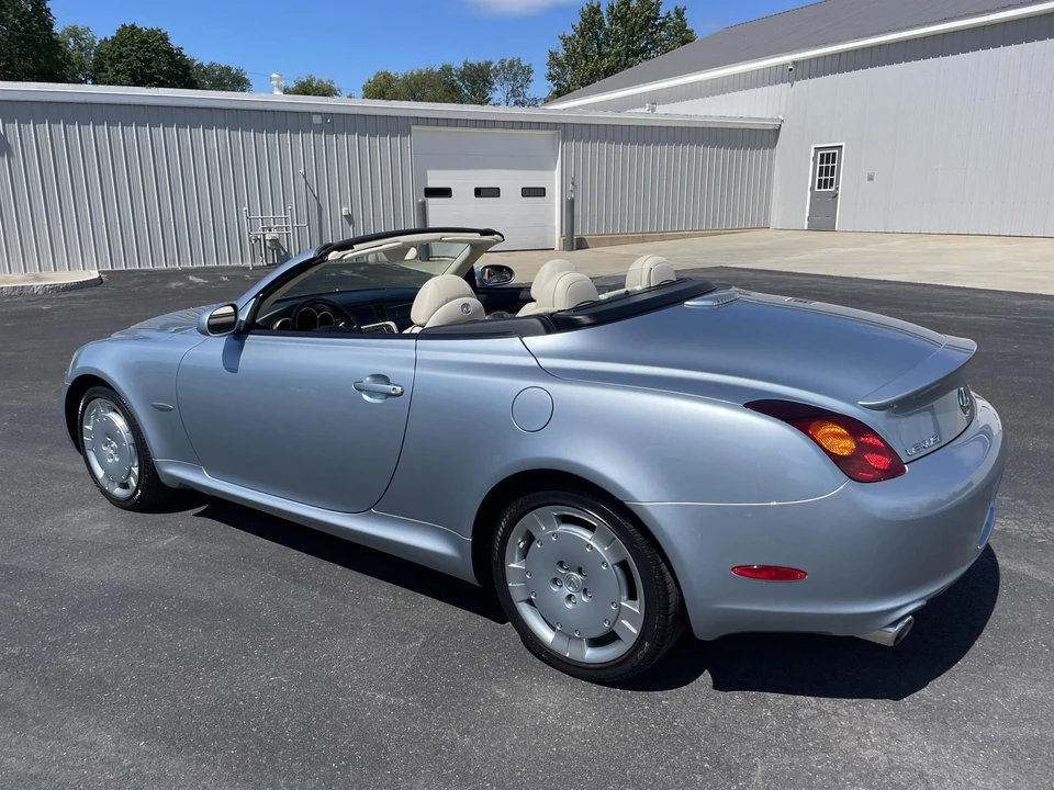2004 Lexus SC430 - Image 25 of 31