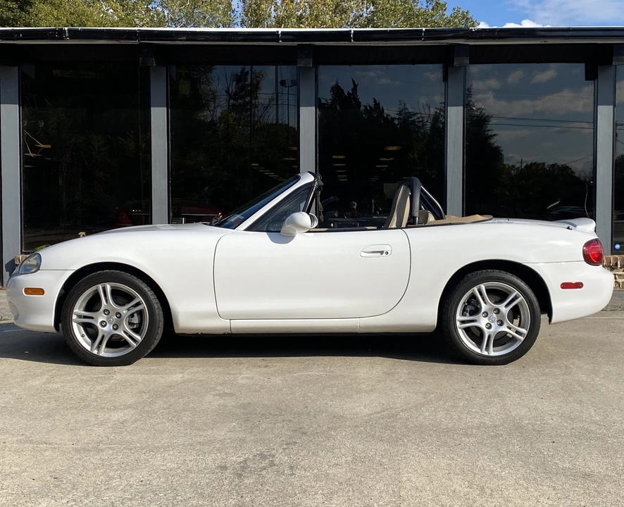 2004 Mazda NB MX-5 Miata - Image 9 of 31
