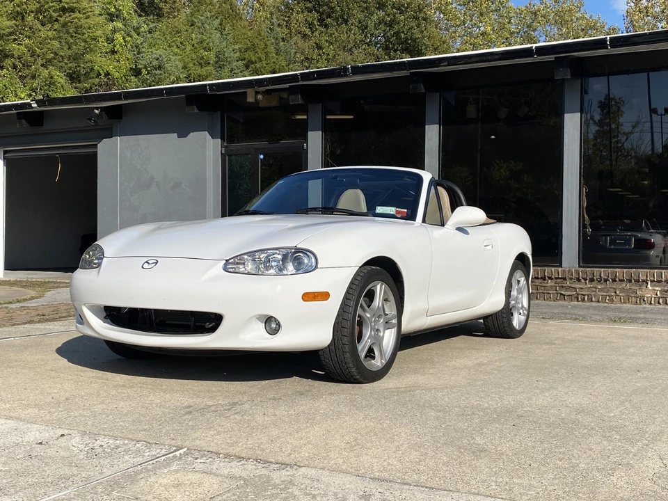 2004 Mazda NB MX-5 Miata - Image 3 of 31