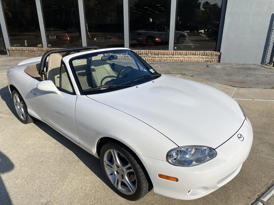 2004 Mazda NB MX-5 Miata - Image 29 of 31