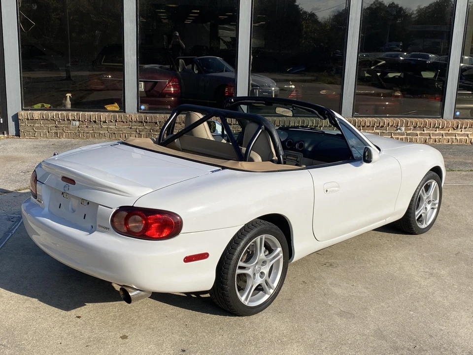 2004 Mazda NB MX-5 Miata - Image 17 of 31