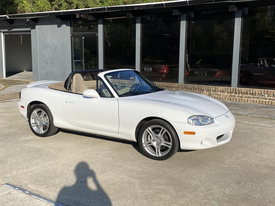 2004 Mazda NB MX-5 Miata - Image 25 of 31
