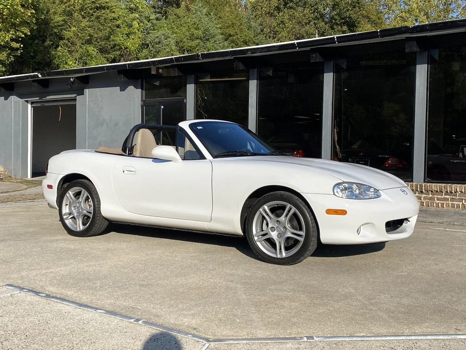 2004 Mazda NB MX-5 Miata - Image 26 of 31