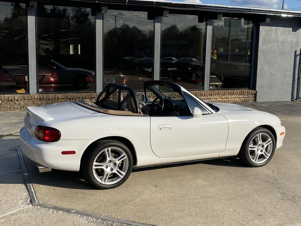 2004 Mazda NB MX-5 Miata - Image 22 of 31