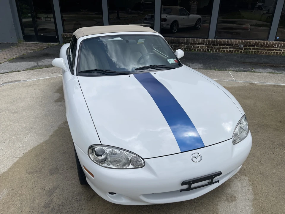 2004 Mazda NB MX-5 Miata - Image 26 of 31