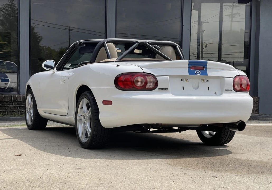 2004 Mazda NB MX-5 Miata - Image 13 of 31