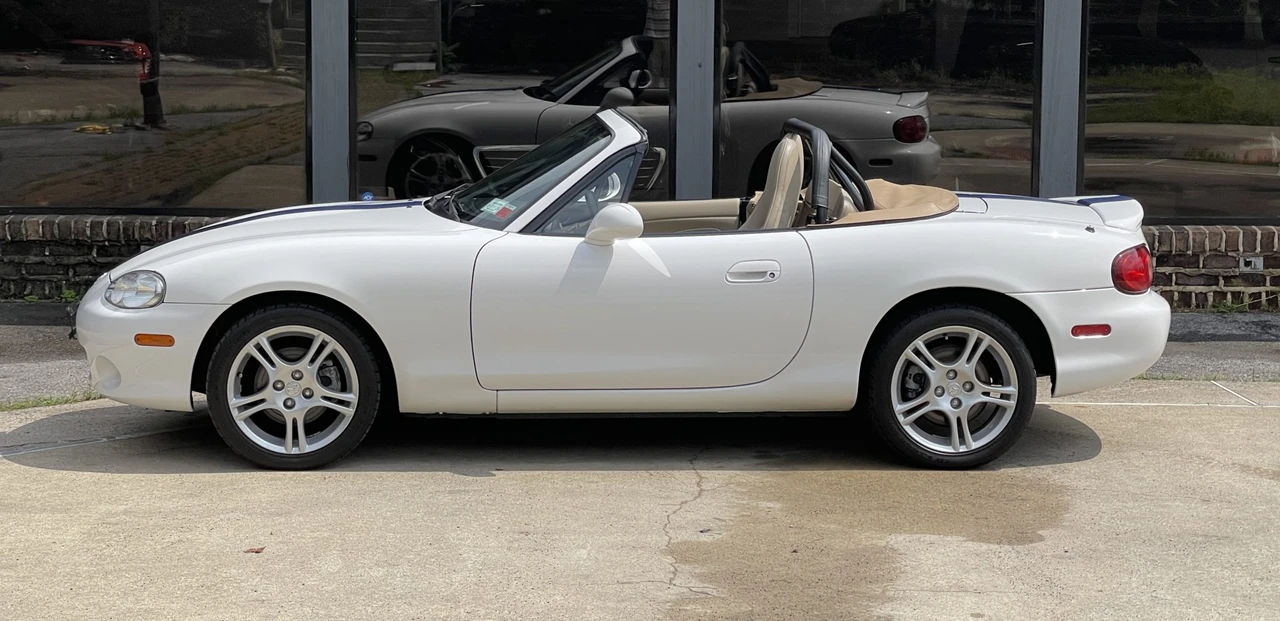 2004 Mazda NB MX-5 Miata - Image 18 of 31