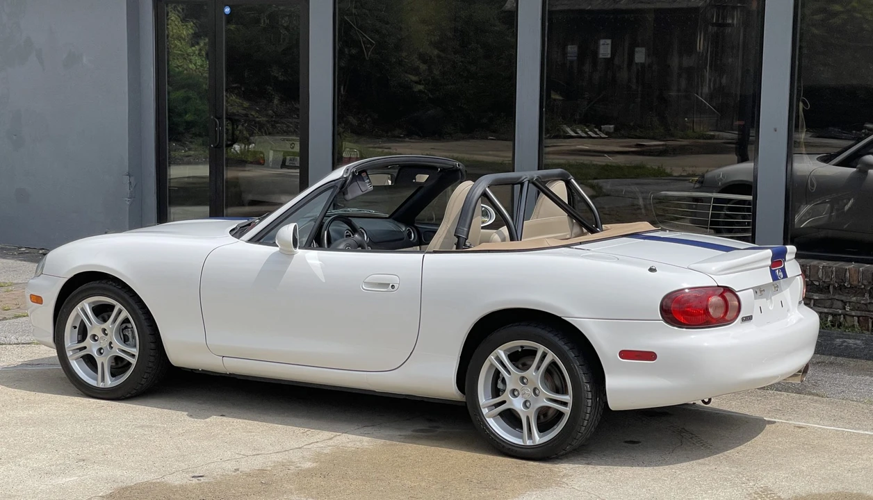 2004 Mazda NB MX-5 Miata - Image 16 of 31