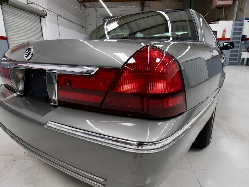 2004 Mercury Grand Marquis - Image 17 of 31