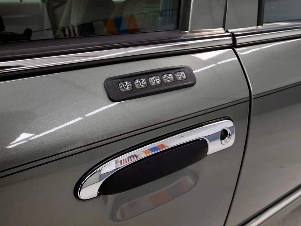 2004 Mercury Grand Marquis - Image 21 of 31