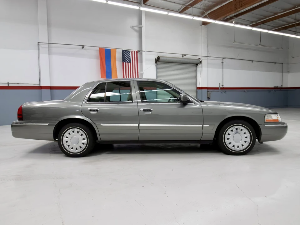 2004 Mercury Grand Marquis - Image 7 of 31