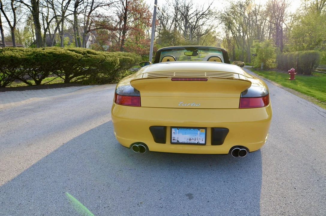 2004 Porsche 996 Turbo - Image 25 of 31