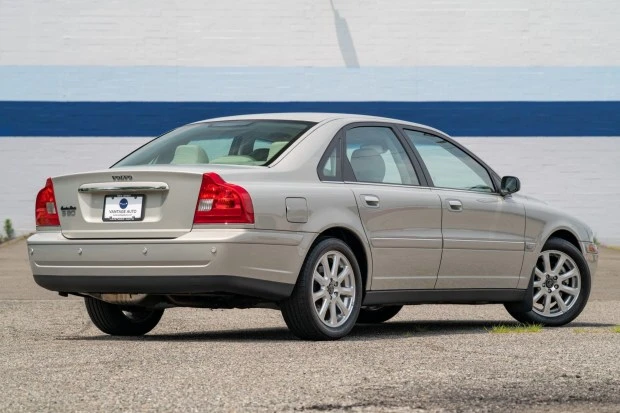 2004 Volvo S80 1st Gen - Image 2 of 7