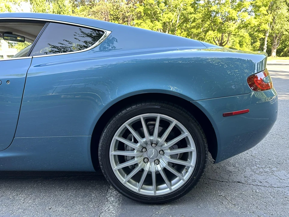 2005 Aston Martin DB9 - Image 24 of 31