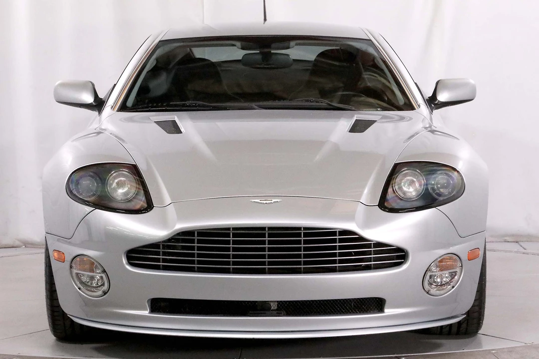 2005 Aston Martin Vanquish 1st Gen - Image 20 of 31