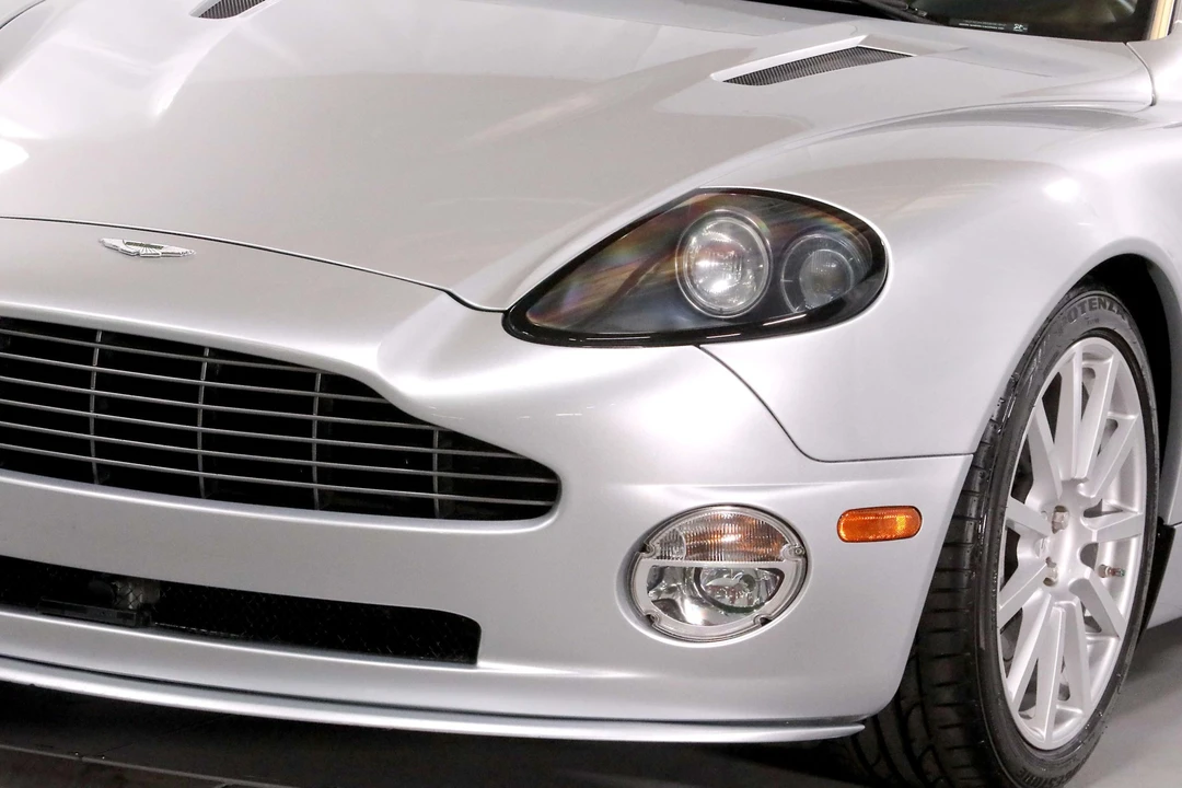 2005 Aston Martin Vanquish 1st Gen - Image 3 of 31