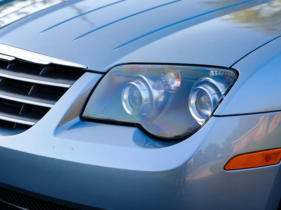 2005 Chrysler Crossfire - Image 27 of 31
