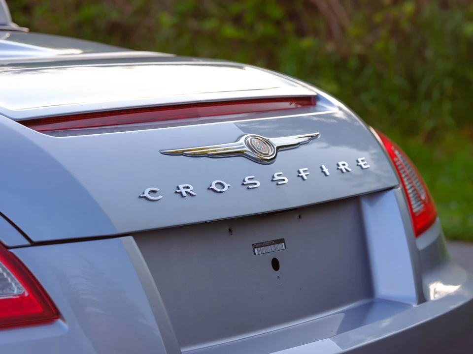 2005 Chrysler Crossfire - Image 30 of 31