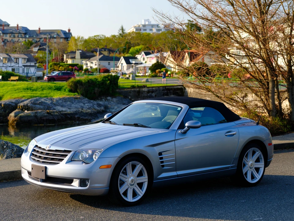 2005 Chrysler Crossfire - Image 11 of 31