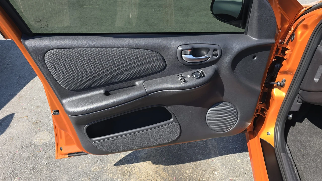 2005 Dodge Neon SRT-4 - Image 26 of 31