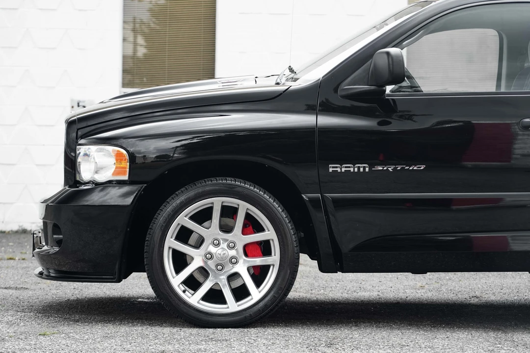 2005 Dodge Ram SRT-10 3rd Gen - Image 17 of 31