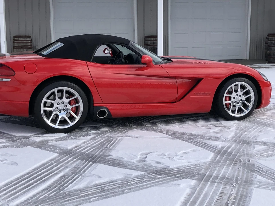 2005 Dodge Viper 3rd Gen - Image 16 of 31