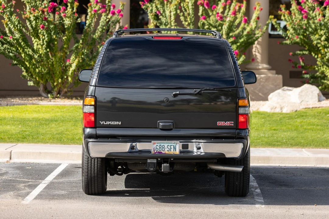 2005 GMC Yukon 2nd Gen - Image 6 of 31