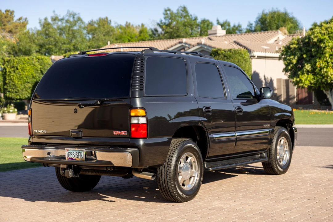 2005 GMC Yukon 2nd Gen - Image 6 of 31