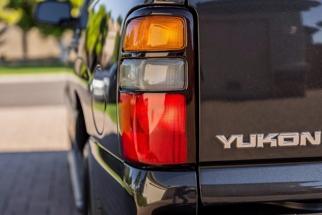 2005 GMC Yukon 2nd Gen - Image 21 of 31