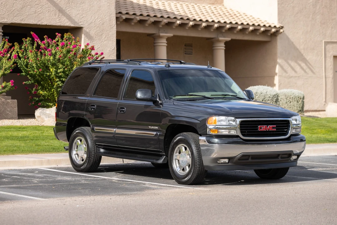 2005 GMC Yukon 2nd Gen - Image 10 of 31