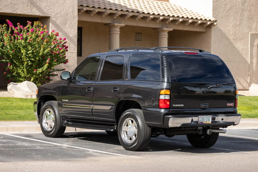 2005 GMC Yukon 2nd Gen - Image 5 of 31