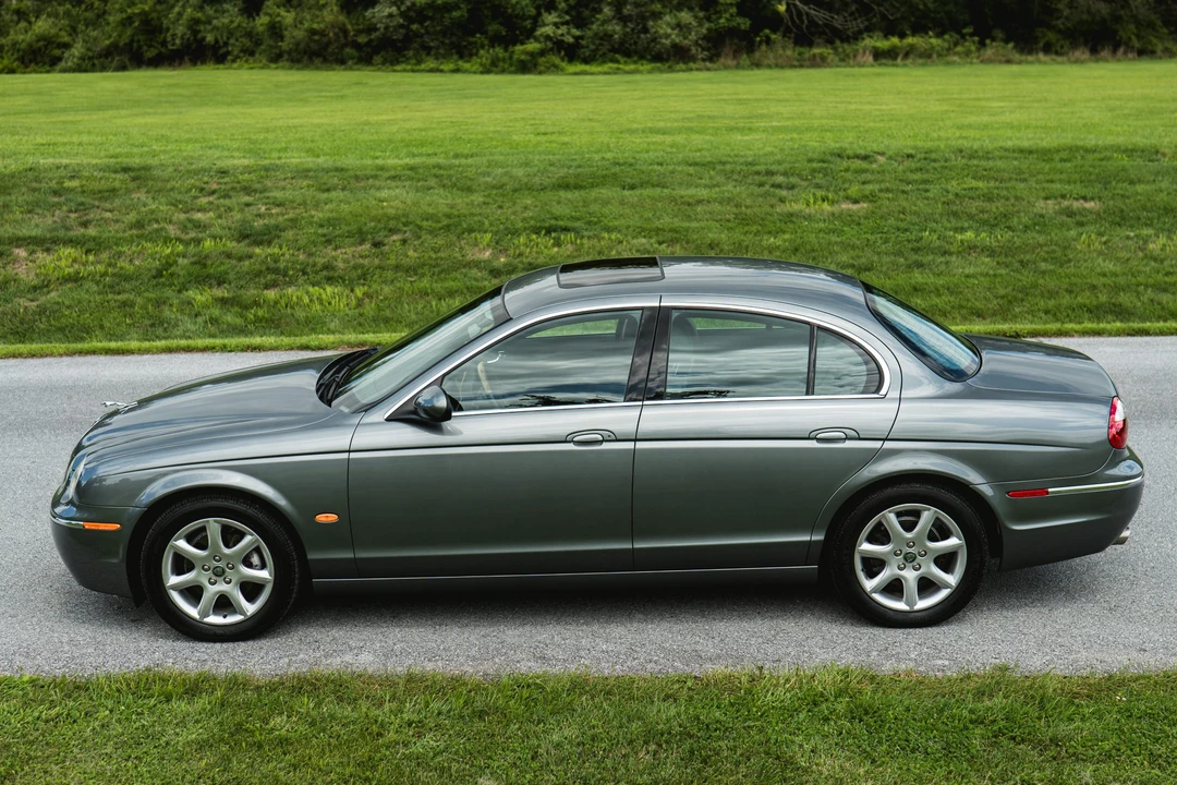 2005 Jaguar S-Type 2nd Gen - Image 13 of 31