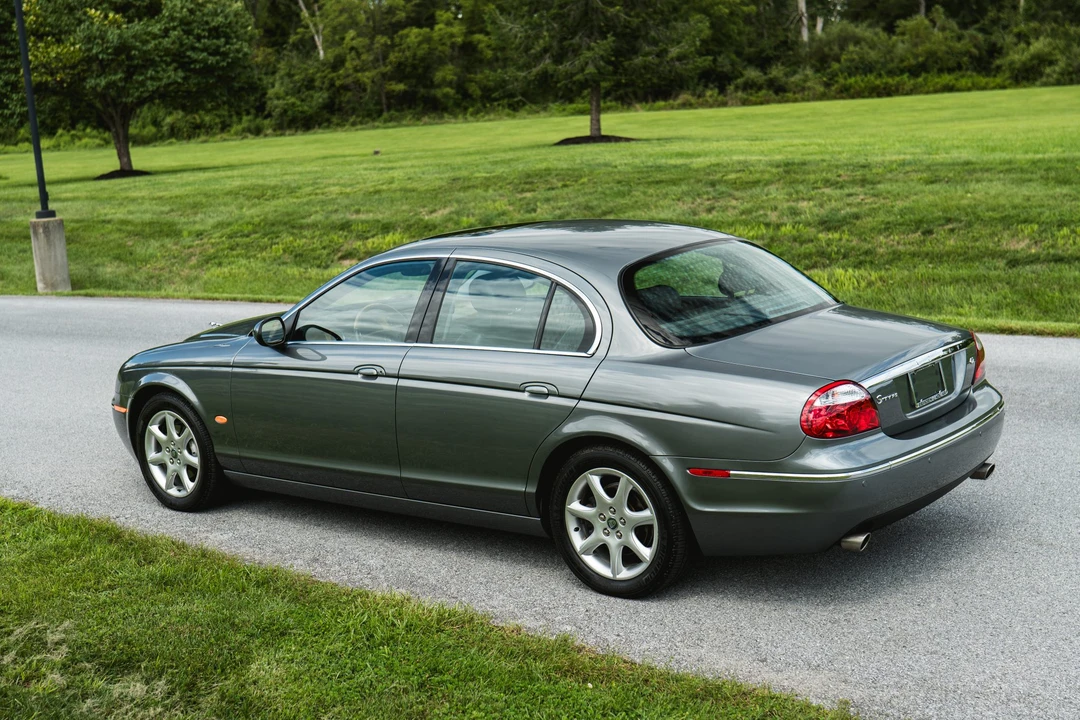 2005 Jaguar S-Type 2nd Gen - Image 18 of 31