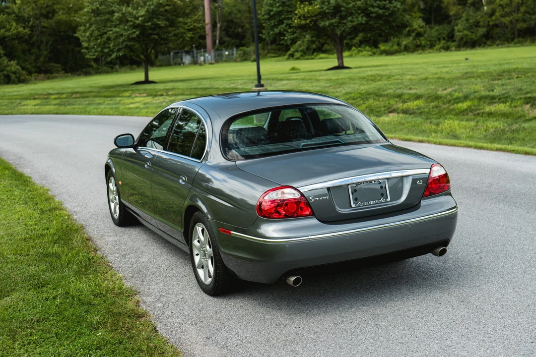 2005 Jaguar S-Type 2nd Gen - Image 22 of 31