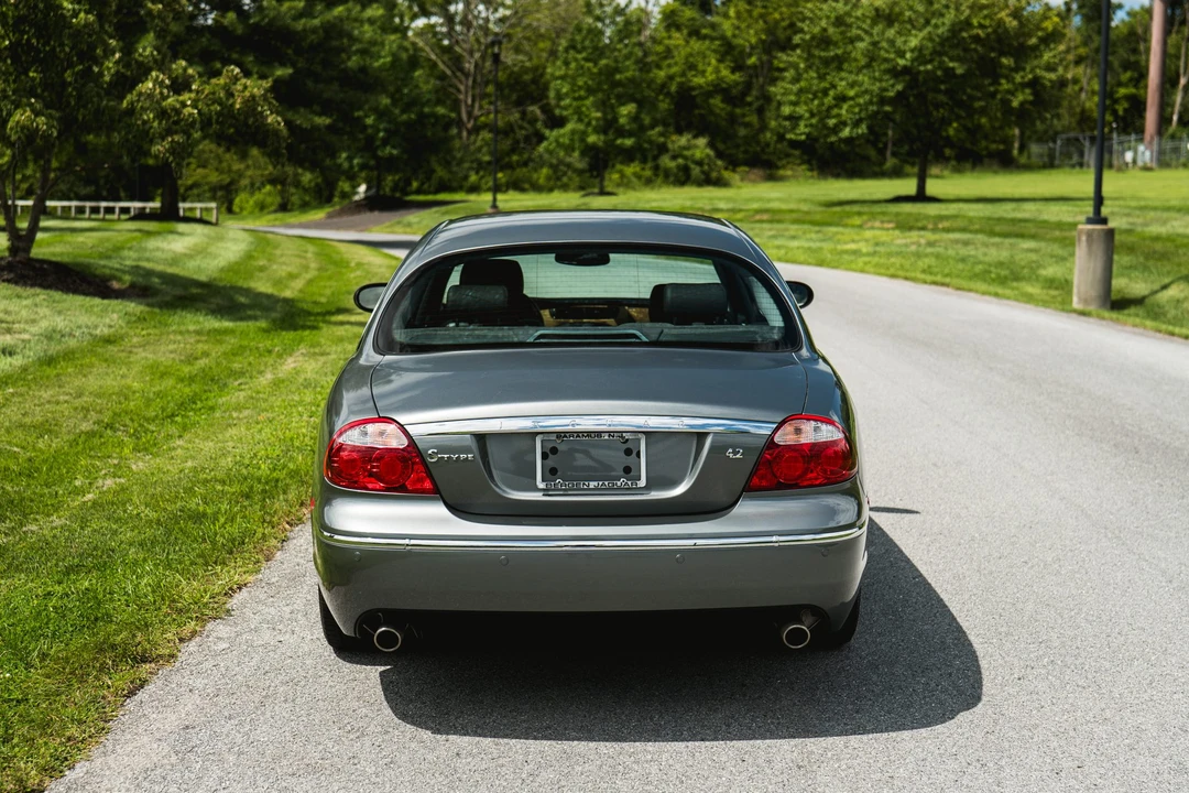 2005 Jaguar S-Type 2nd Gen - Image 26 of 31