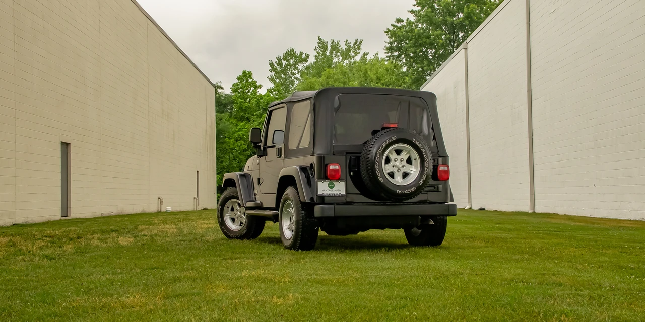 2005 Jeep TJ Wrangler - Image 17 of 31