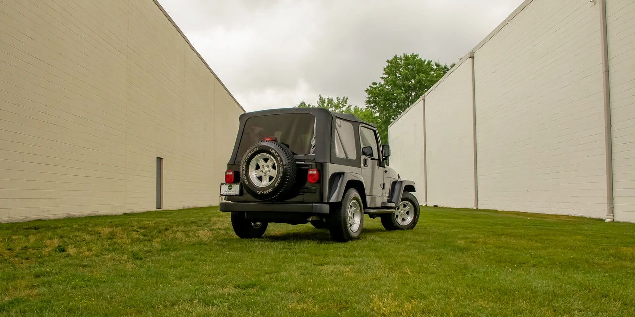 2005 Jeep TJ Wrangler - Image 25 of 31