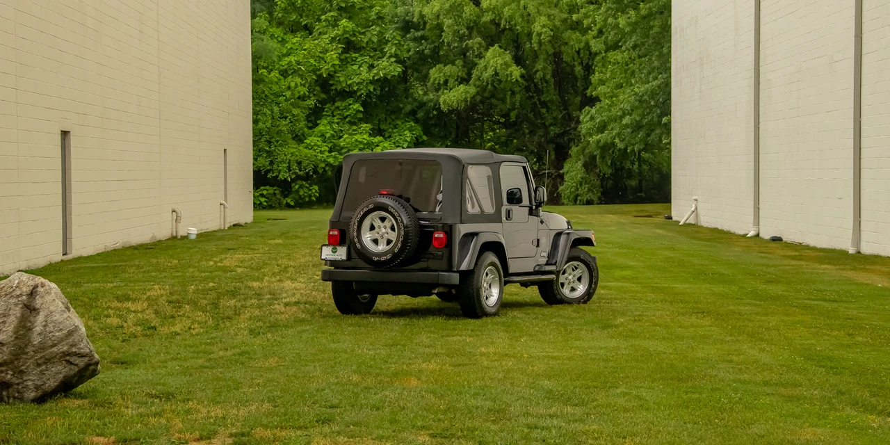 2005 Jeep TJ Wrangler - Image 26 of 31