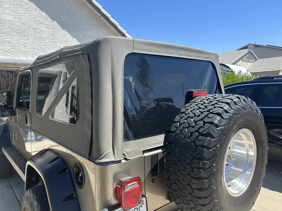 2005 Jeep TJ Wrangler - Image 17 of 31