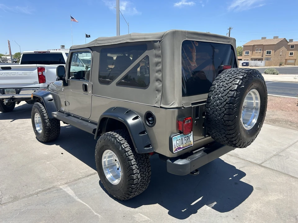 2005 Jeep TJ Wrangler - Image 4 of 31