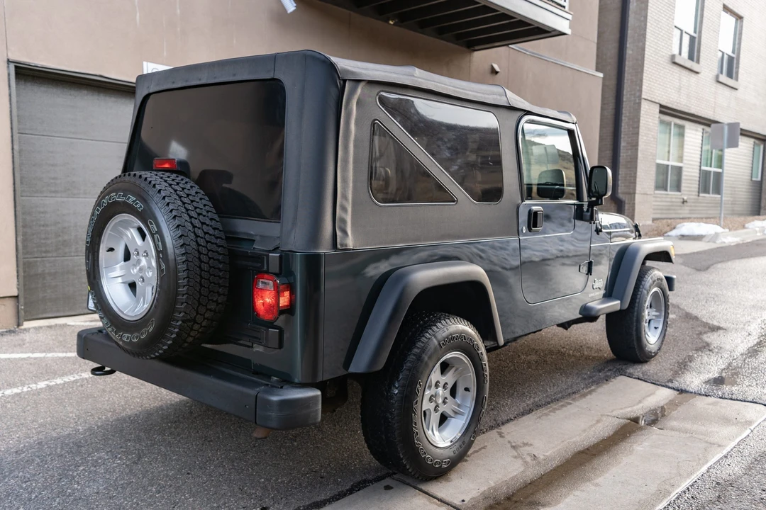 2005 Jeep TJ Wrangler - Image 9 of 31
