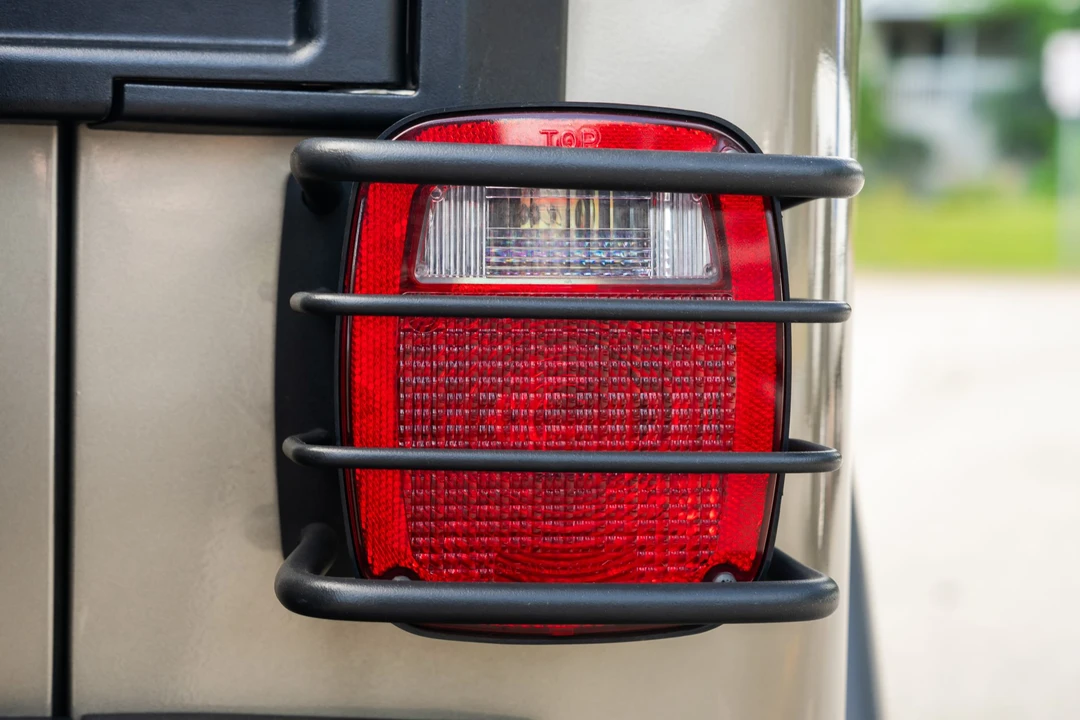 2005 Jeep TJ Wrangler - Image 17 of 31