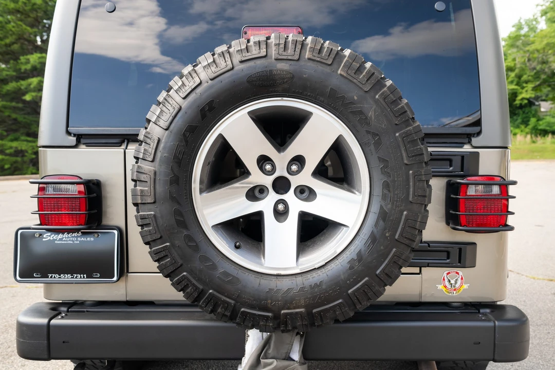 2005 Jeep TJ Wrangler - Image 21 of 31
