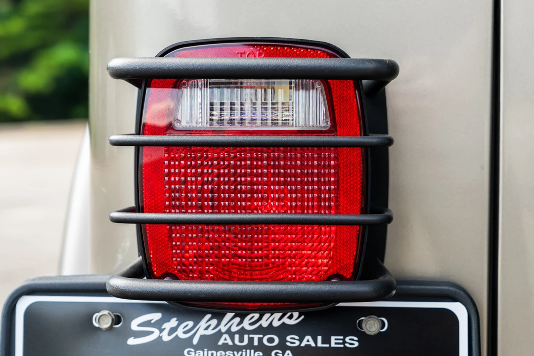 2005 Jeep TJ Wrangler - Image 16 of 31