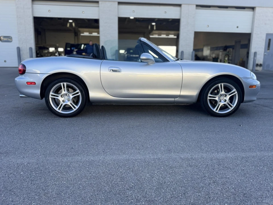 2005 Mazda NB MX-5 Miata - Image 12 of 31
